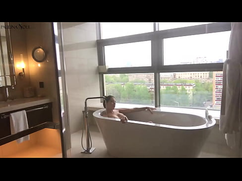 ❤️ Riesiges Babe wichst leidenschaftlich ihre Muschi im Badezimmer ❤️❌ Quality sex bei uns ❌️❤