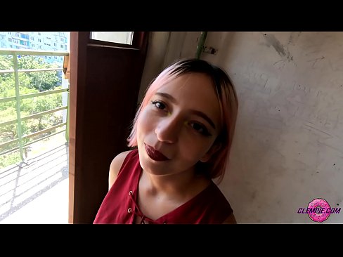 ❤️ Studentin saugt einen Fremden im Outback - Sperma auf seinem Gesicht ❤️❌ Quality sex bei uns ❌️❤